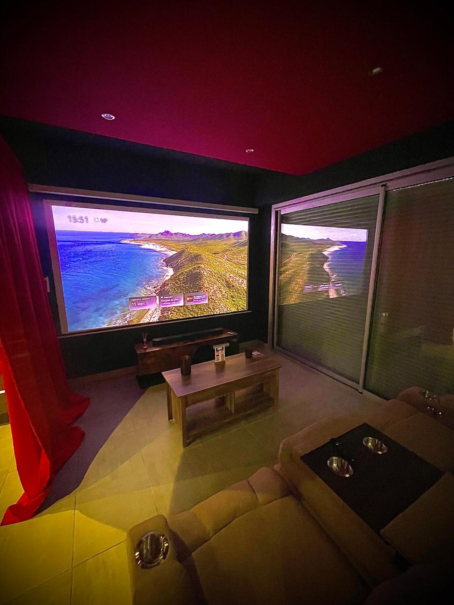 L Unique Cinema Room Γκρενόμπλ Εξωτερικό φωτογραφία